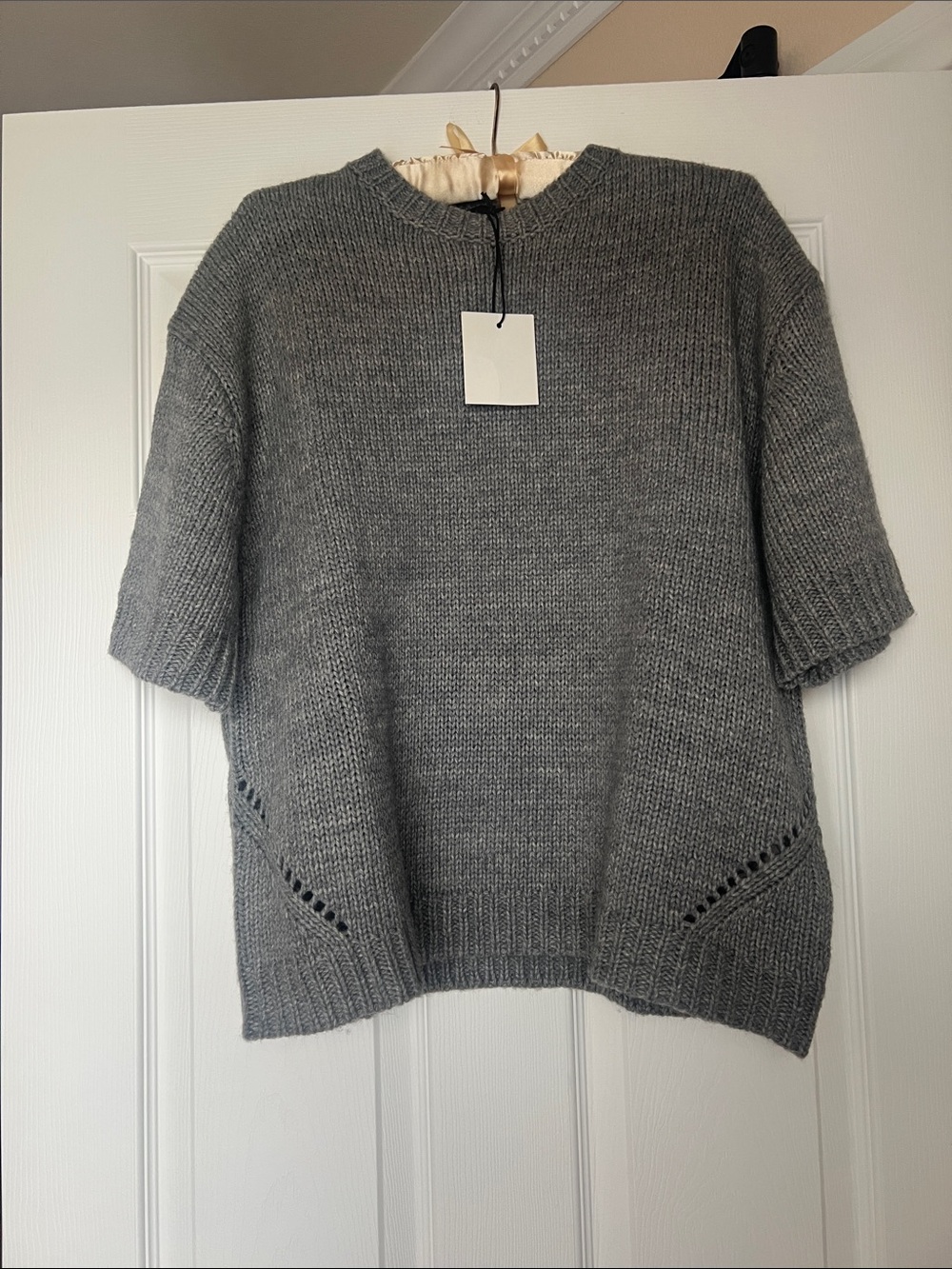 Zara Gray Short-Sleeve Crew Neck Knit Sweater